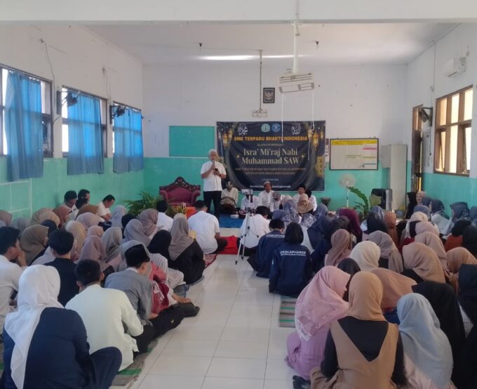 SMK Terpadu Bhakti Indonesia memperingati Isra Mi'raj Nabi Muhammad SAW