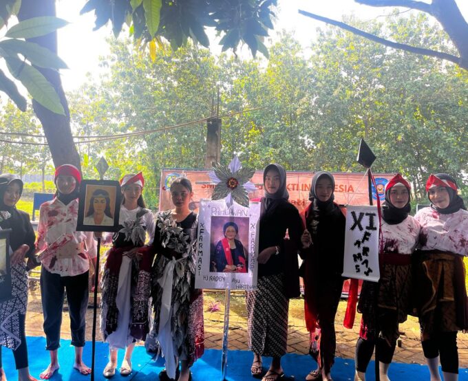 Acara peringatan hari Kartini SMK TBI Pati 2025